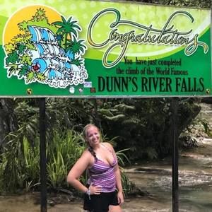 Meet your Posher, Caryn